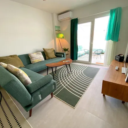 Cozy House - Sun, Parking, Wifi, Pool Apartamento *
