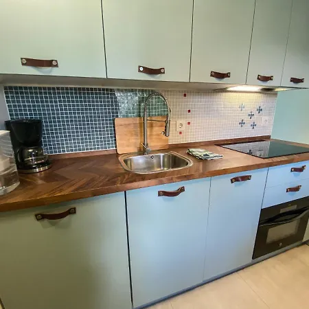 Appartement Cozy House - Sun, Parking, Wifi, Pool