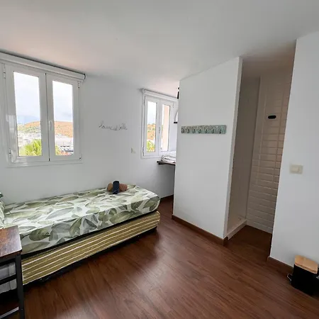Cozy House - Sun, Parking, Wifi, Pool Apartment